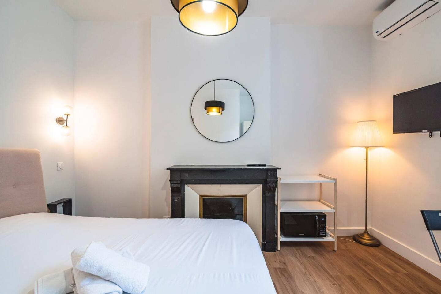 Pink, Appartement En Plein Coeur De Reims Exterior foto